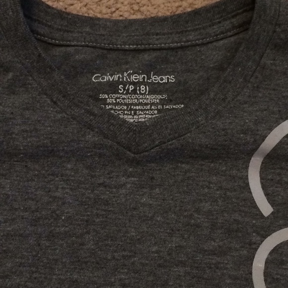 Boy's Calvin Klein T-shirt - Picture 2 of 3